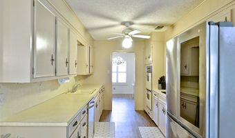 2810 Arrowhead Dr, Abilene, TX 79606