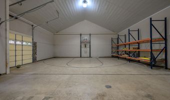 100 Plantation Ln, Batesville, AR 72501