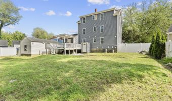 170 Red Oak Rd, Bridgeport, CT 06606
