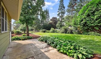 5406 Big Bow Rd, Fitchburg, WI 53711