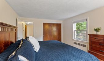12 Hunt Rd, Bedford, MA 01730