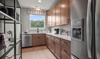 4481 FARM VIEW Dr, Ann Arbor, MI 48105