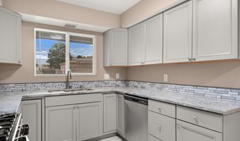 8114 Pickard Ave NE, Albuquerque, NM 87110
