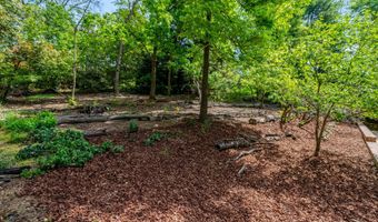 7413 REBECCA Dr, Alexandria, VA 22307