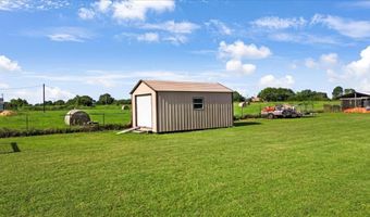 385 Rs County Road 3374, Emory, TX 75410
