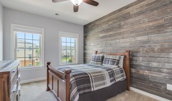 26065 HUNTWICK GLEN Sq, Aldie, VA 20105
