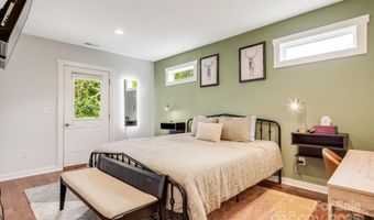 868 Sand Hill Rd, Asheville, NC 28806