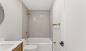 2308 CREEK Dr, Alexandria, VA 22308