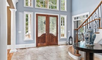 221 Allmond Ln, Alpharetta, GA 30004