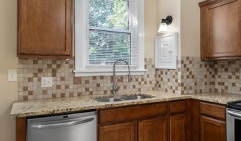 37 E Lakeview Ave, Columbus, OH 43202