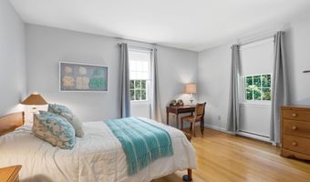 16 Williamsburg Dr, Amherst, NH 03031