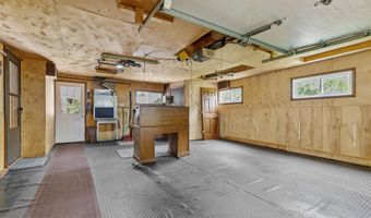 1525 E JOHN St, Appleton, WI 54915