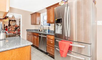 15 MAPLE Ave, Boonsboro, MD 21713