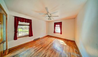 109 S Dubuque St, Anamosa, IA 52205