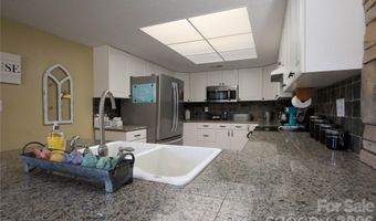 84 Sheets Farm Rd, Bakersville, NC 28705