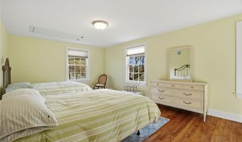 4441 Lake Rd W, Ashtabula, OH 44004