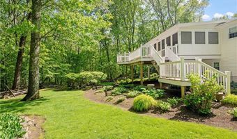 70 High Ridge Dr, Cumberland, RI 02864