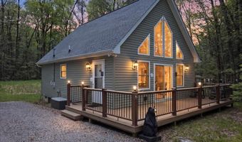 82 Timberlane Dr, Albrightsville, PA 18210