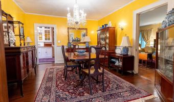 1822 Brevard Pl, Camden, SC 29020