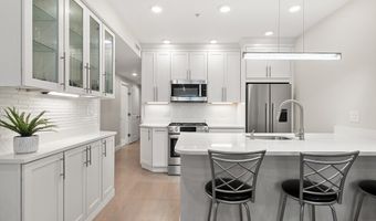 286 Sumner St 1, Boston, MA 02128