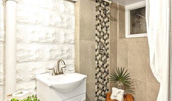 116 ALLENDALE St, Baltimore, MD 21229
