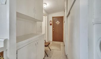 66 Gingles Dr, Arnolds Park, IA 51331
