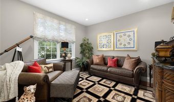 470 Sylvan Ct, North Kingstown, RI 02874