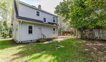 15 Kent Pl, Cranston, RI 02905