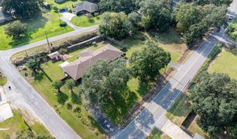 1215 N State St, Abbeville, LA 70510