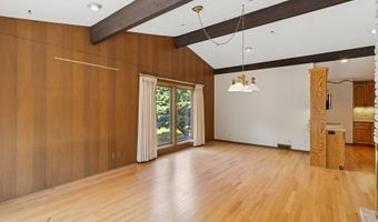 2110 Ashmore Dr, Ames, IA 50014