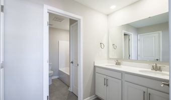 945-2 Memory Ln, Aurora, OH 44202