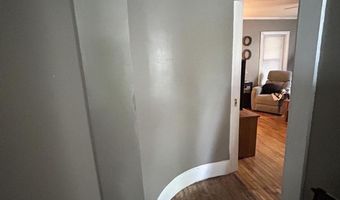 198 3rd St, Bangor, ME 04401