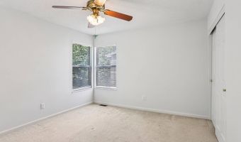 1439 Greenfield Crossing Ct, Ballwin, MO 63021