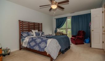 202 W DARBY Cir, Dover, DE 19904