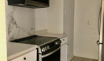 8612 VILLAGE Way 04/8612, Alexandria, VA 22309