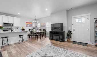 2882 Sunburst Dr, Ammon, ID 83406