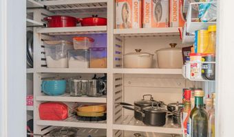 32 Pleasant Hill Rd, Falmouth, ME 04105