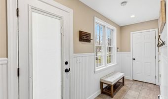 27 Christine Dr, Barrington, RI 02806