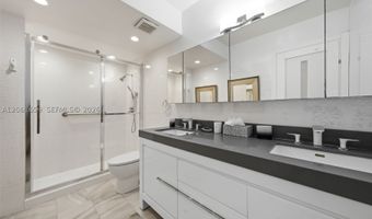 9801 Collins Ave 10V, Bal Harbour, FL 33154