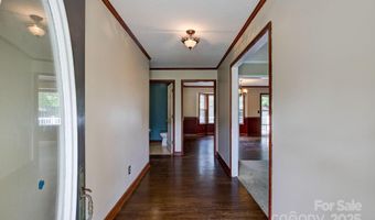 589 White Pines Cir, Camden, SC 29020