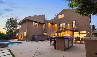2709 Unicornio St, Carlsbad, CA 92009