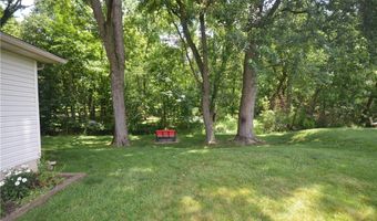 759 Tallkron Dr, Akron, OH 44305