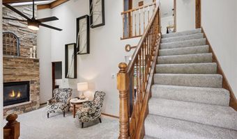420 Pleasant Crest Cir, Annandale, MN 55302