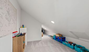 1185 NW Singleton Pl, Bend, OR 97703