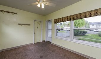 616 Highland Ave, Antioch, IL 60002