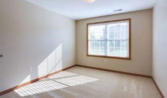 3524 Deer Lakes Dr, Amherst, NY 14228