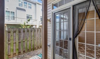 8482 HALLIE ROSE St, Alexandria, VA 22309