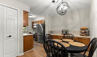 19 Parkplace N, Allen Park, MI 48101