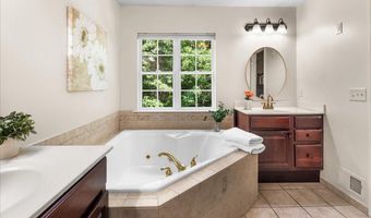 127 NEWMAN Ct, Pennington, NJ 08534
