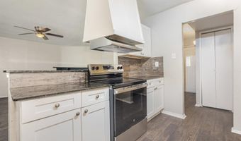 5528 King Dr, The Colony, TX 75056